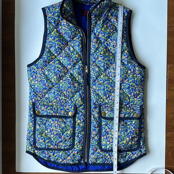 J Crew Liberty puffer vest - Picture 5 of 8